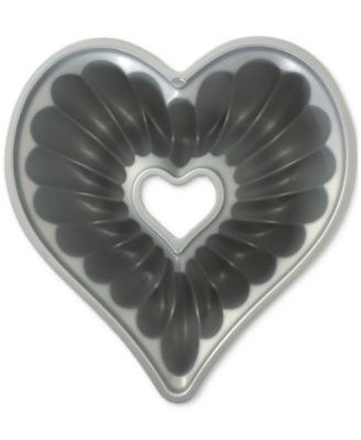 Nordic Ware - Cast Aluminum Nonstick 11" Elegant Heart Bundt Pan
