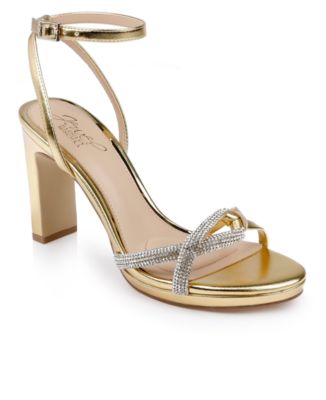 Jewel Badgley Mischka